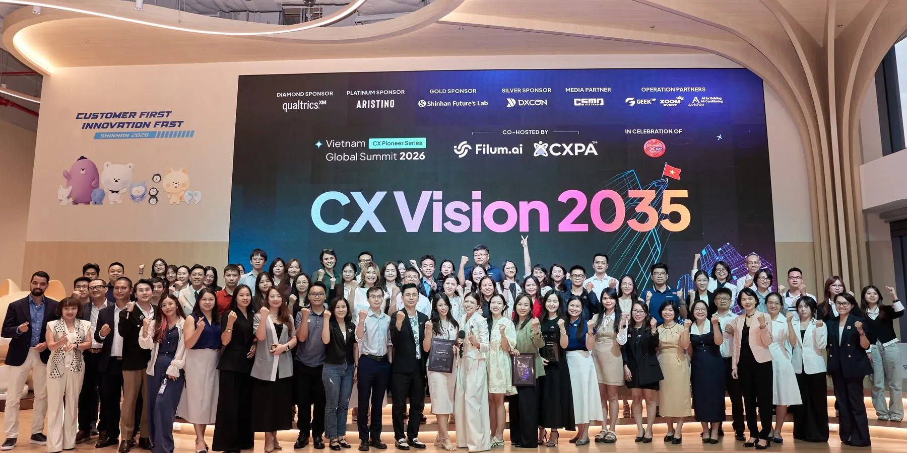 Diễn giả và ban tổ chức VCXP Global Summit 2026