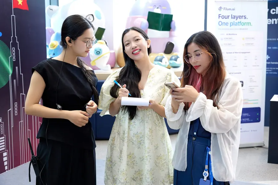 Trải nghiệm tại gian đối tác