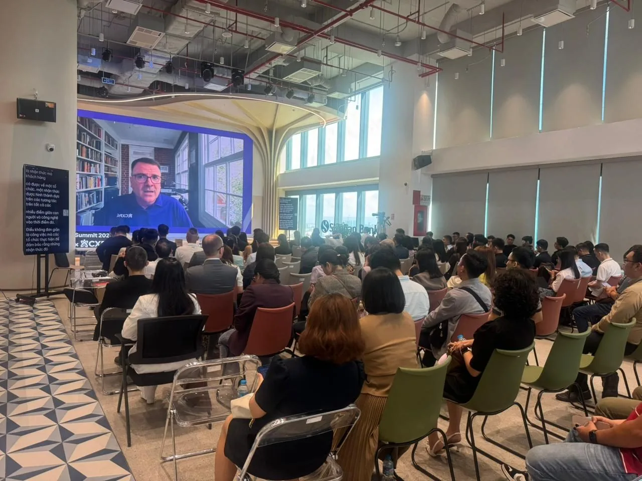 Sân khấu chính VCXP Global Summit 2025